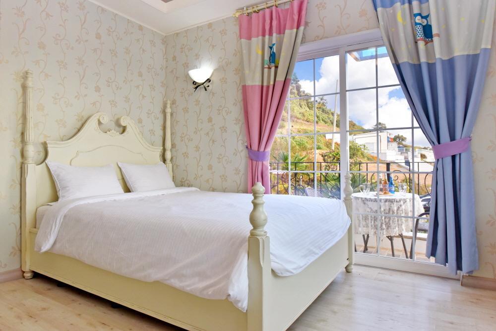 Namhae Bluemare Pension ภายนอก รูปภาพ