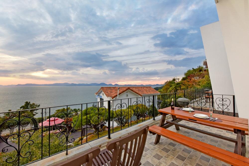 Namhae Bluemare Pension ภายนอก รูปภาพ