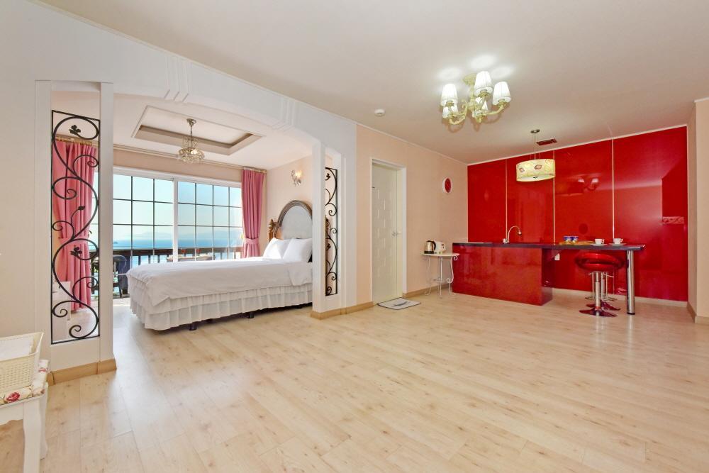 Namhae Bluemare Pension ภายนอก รูปภาพ