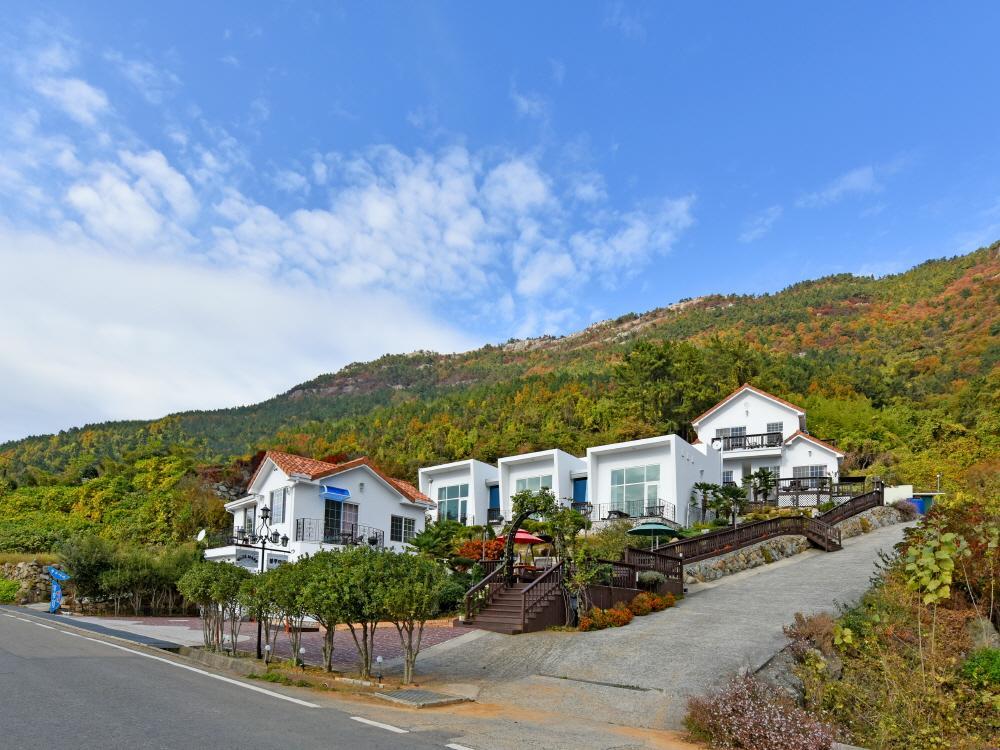 Namhae Bluemare Pension ภายนอก รูปภาพ