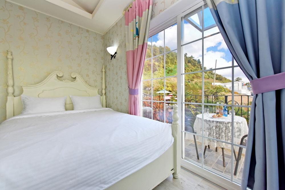 Namhae Bluemare Pension ภายนอก รูปภาพ