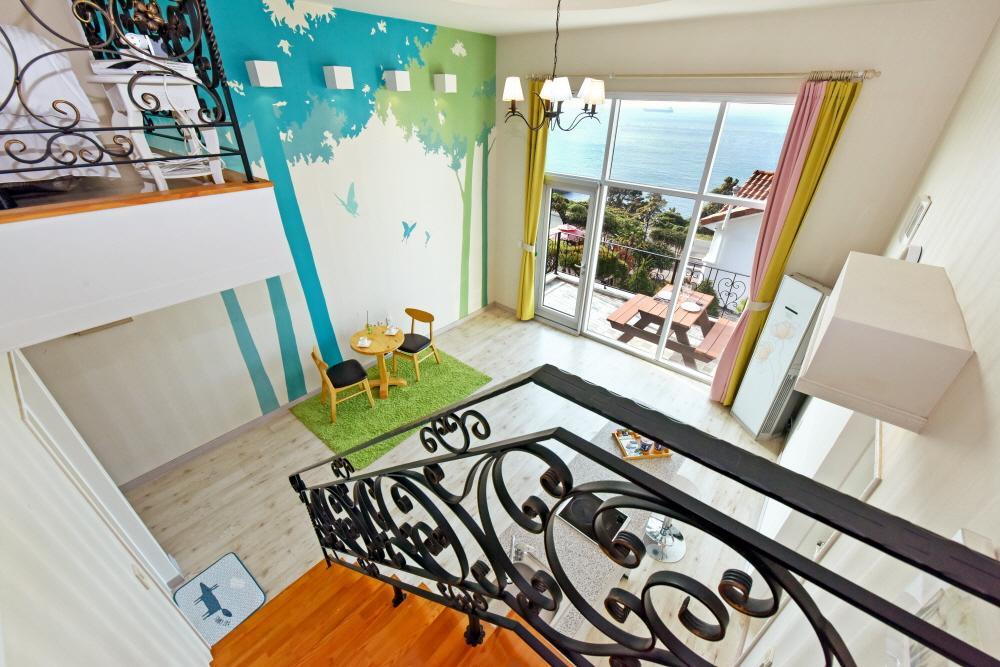 Namhae Bluemare Pension ภายนอก รูปภาพ