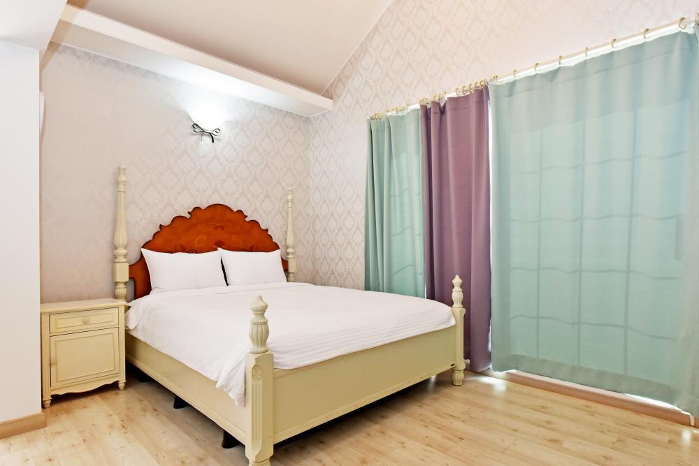 Namhae Bluemare Pension ภายนอก รูปภาพ