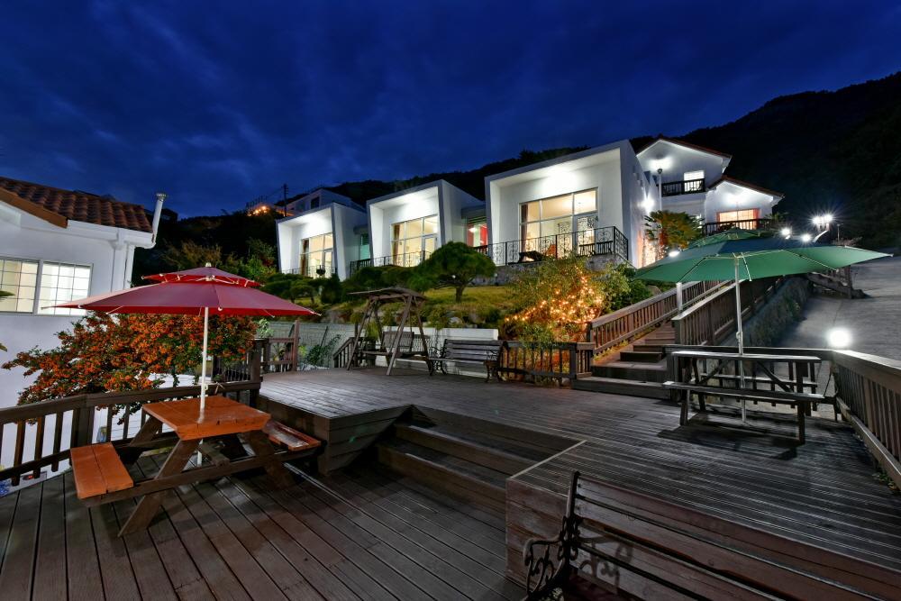 Namhae Bluemare Pension ภายนอก รูปภาพ