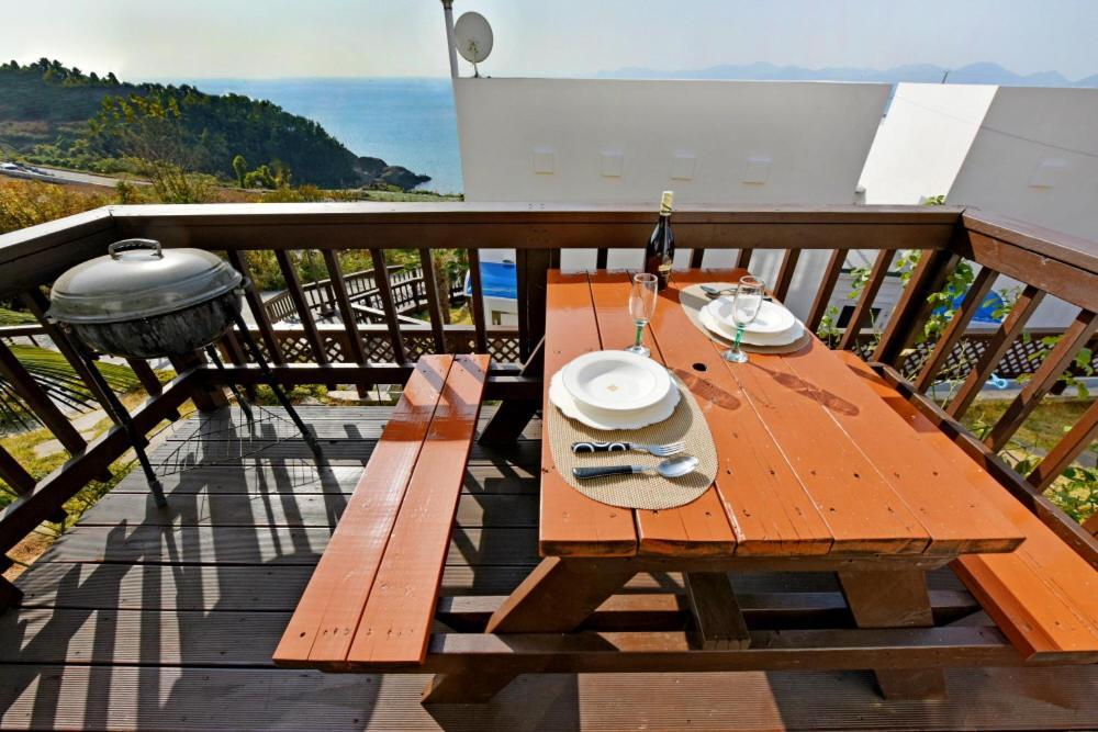 Namhae Bluemare Pension ภายนอก รูปภาพ